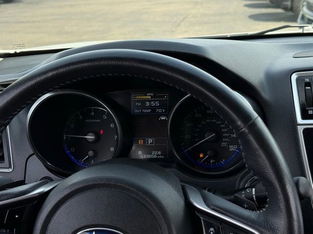 Used 2018 Subaru Outback 3.6R Touring AWD/4WD image 9