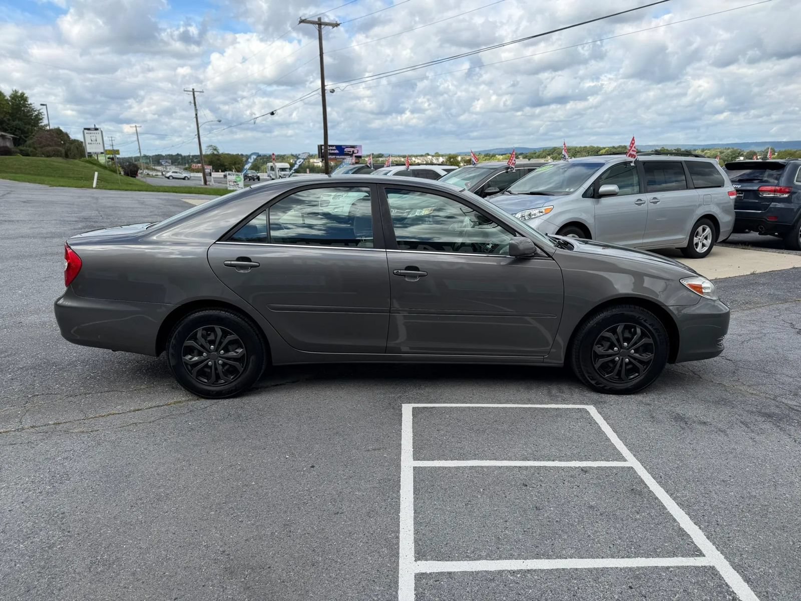 Used 2003 Toyota Camry LE FWD image 6