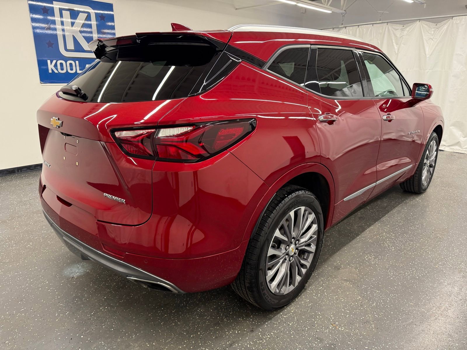 Used 2019 Chevrolet Blazer Premier w/ Driver Confidence II Package image 2
