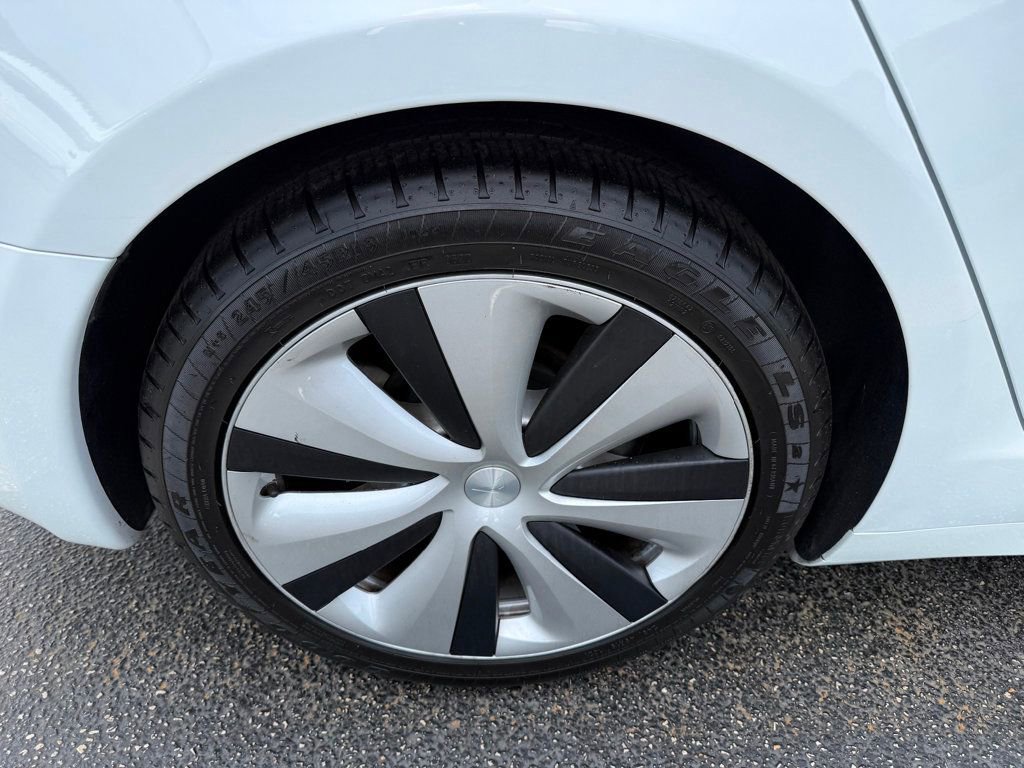 Used 2020 Tesla Model S AWD image 40
