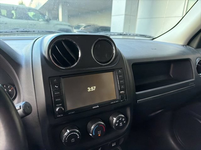 Used 2016 Jeep Patriot High Altitude FWD image 8