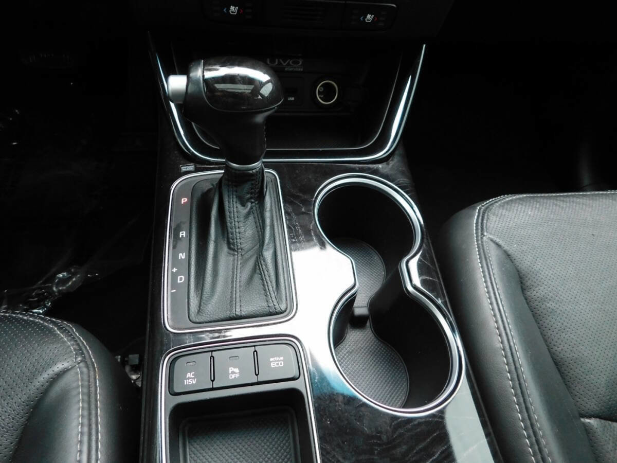 Used 2014 Kia Sorento SX w/ 3rd Row Package image 17