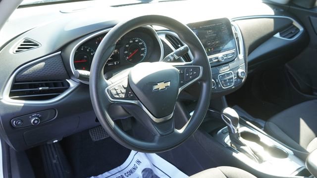 Used 2024 Chevrolet Malibu LT image 19