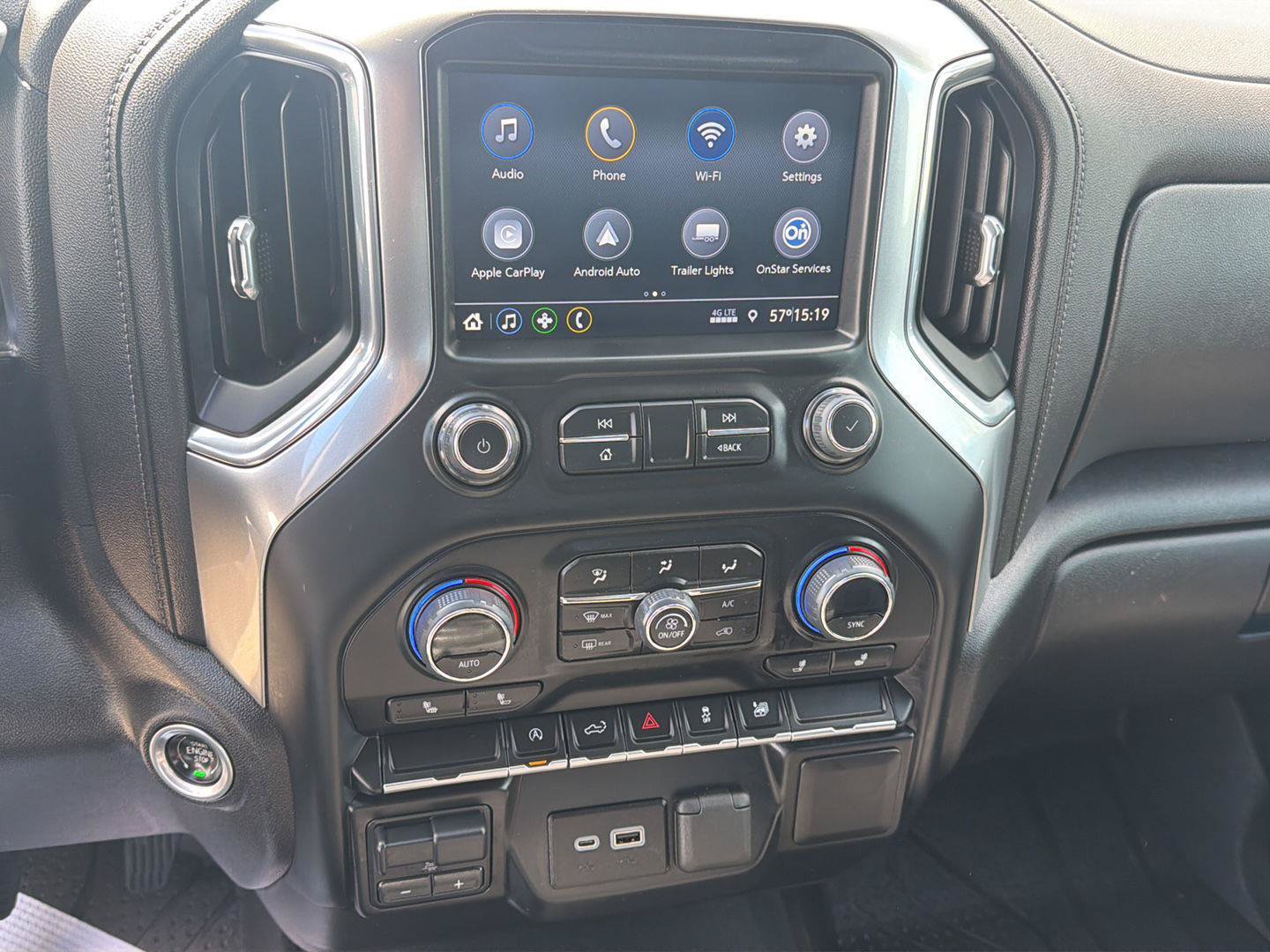 Used 2022 Chevrolet Silverado 1500 RST w/ Bed Protection Package AWD/4WD image 26