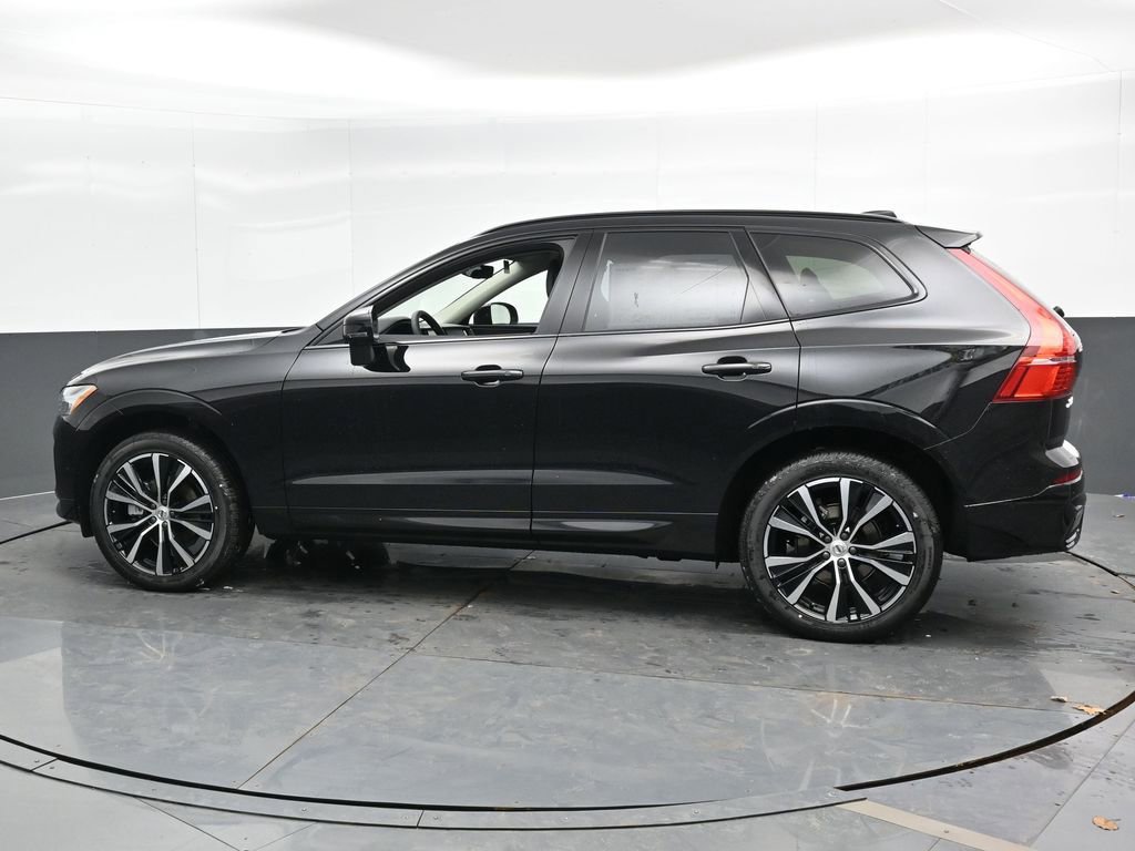 New 2025 Volvo XC60 B5 Plus w/ Protection Package Premier image 8