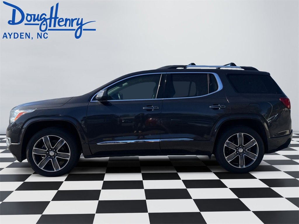 Used 2017 GMC Acadia Denali w/ Technology Package image 2