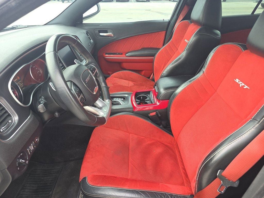 Used 2018 Dodge Charger SRT w/ Harman/Kardon Audio Group RWD image 7