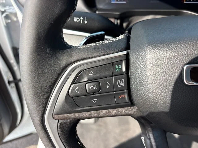 Used 2023 Jeep Grand Cherokee Limited AWD/4WD image 19