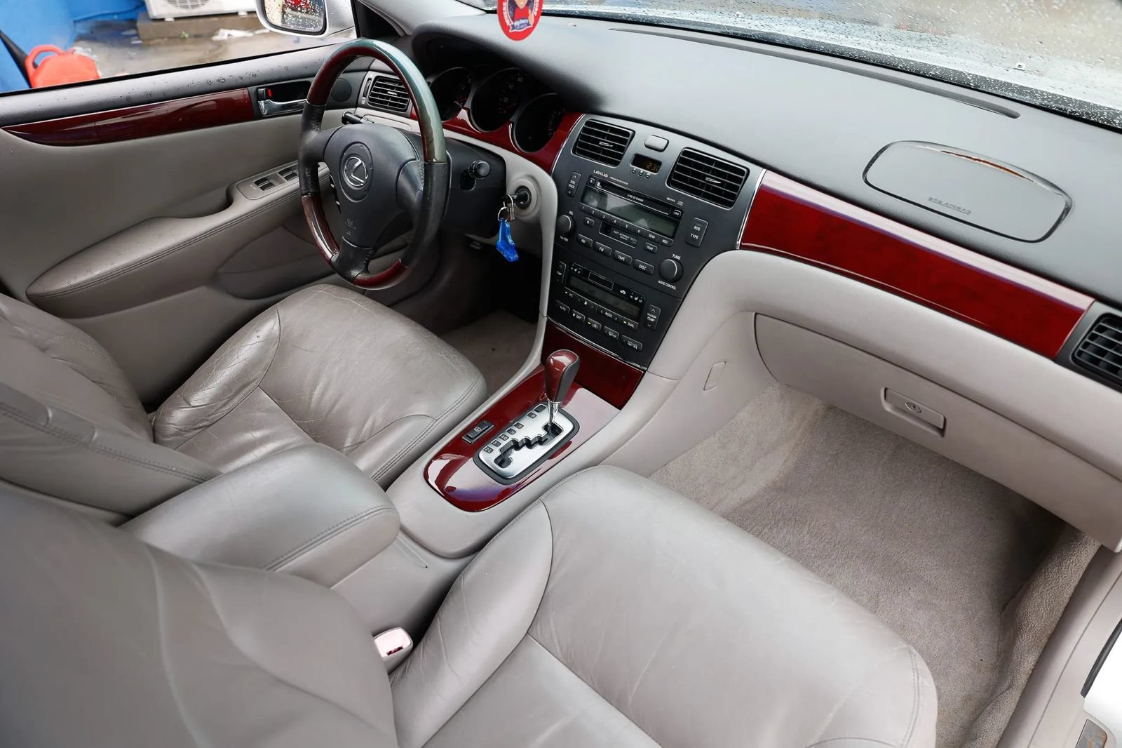Used 2004 Lexus ES 330 w/ Premium Pkg FWD image 23