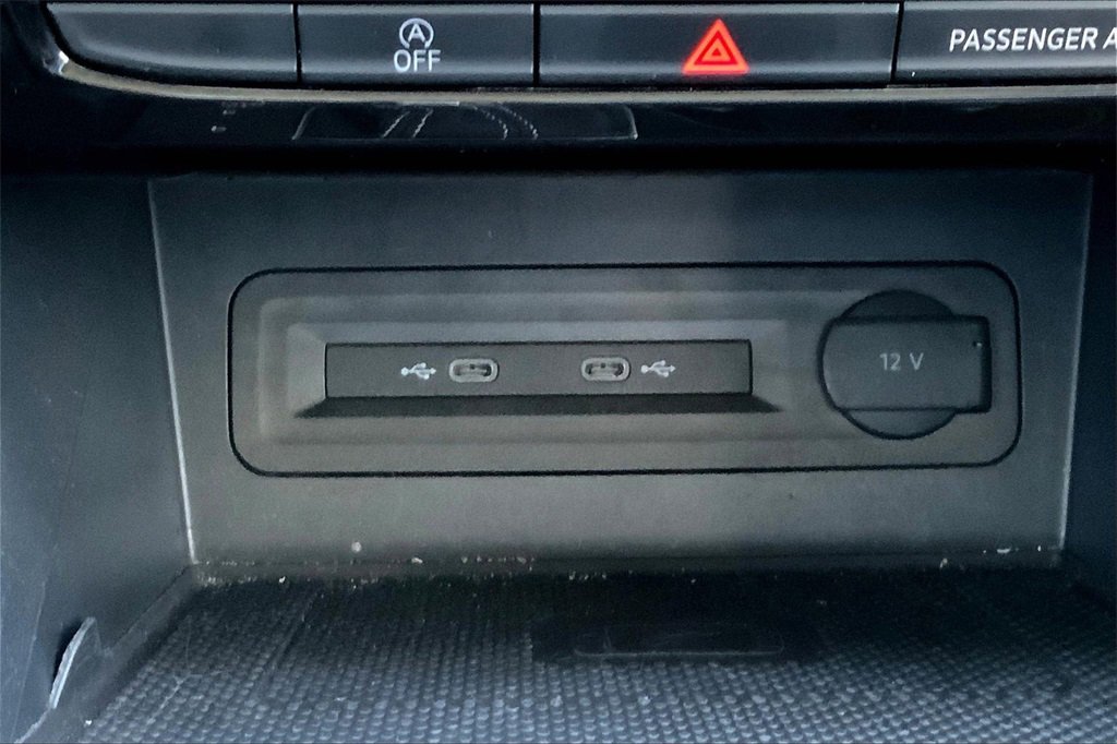 Used 2022 Volkswagen Atlas SEL Premium image 32