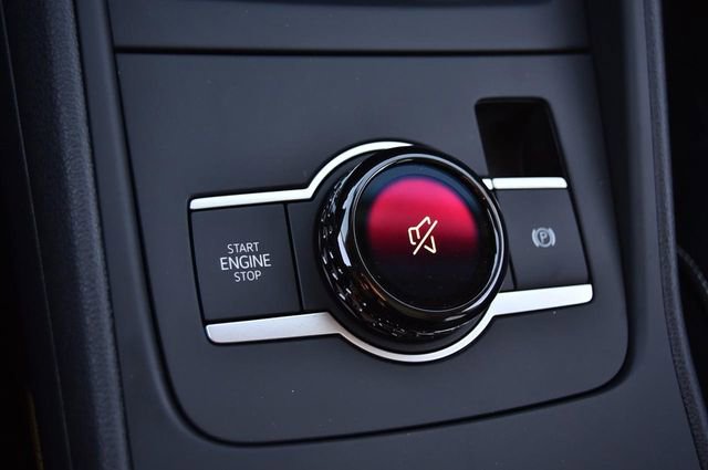 New 2026 Volkswagen Tiguan SE image 16