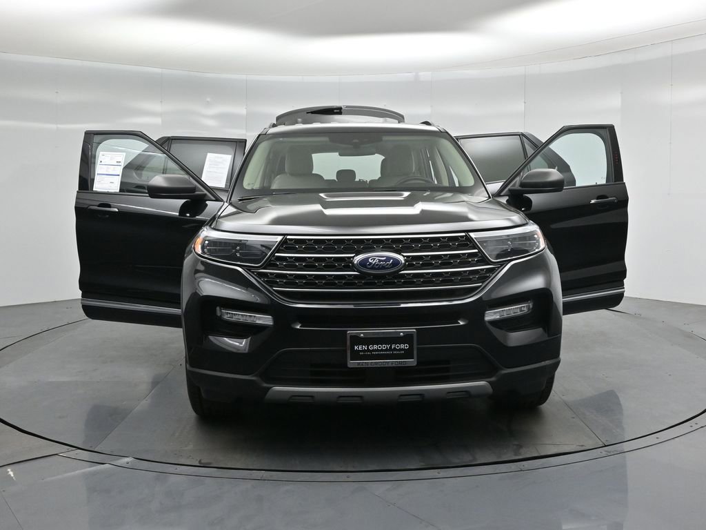 Certified 2024 Ford Explorer XLT w/ Equipment Group 202A AWD/4WD image 33