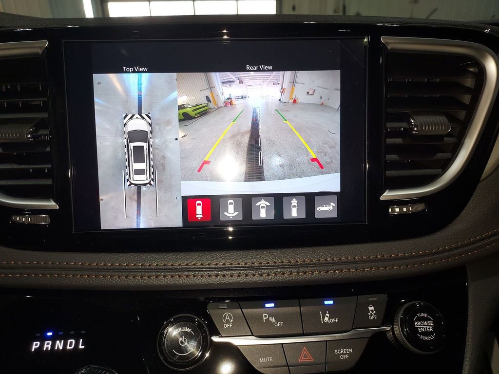 New 2026 Chrysler Pacifica Pinnacle w/ Trailer Tow Group image 23