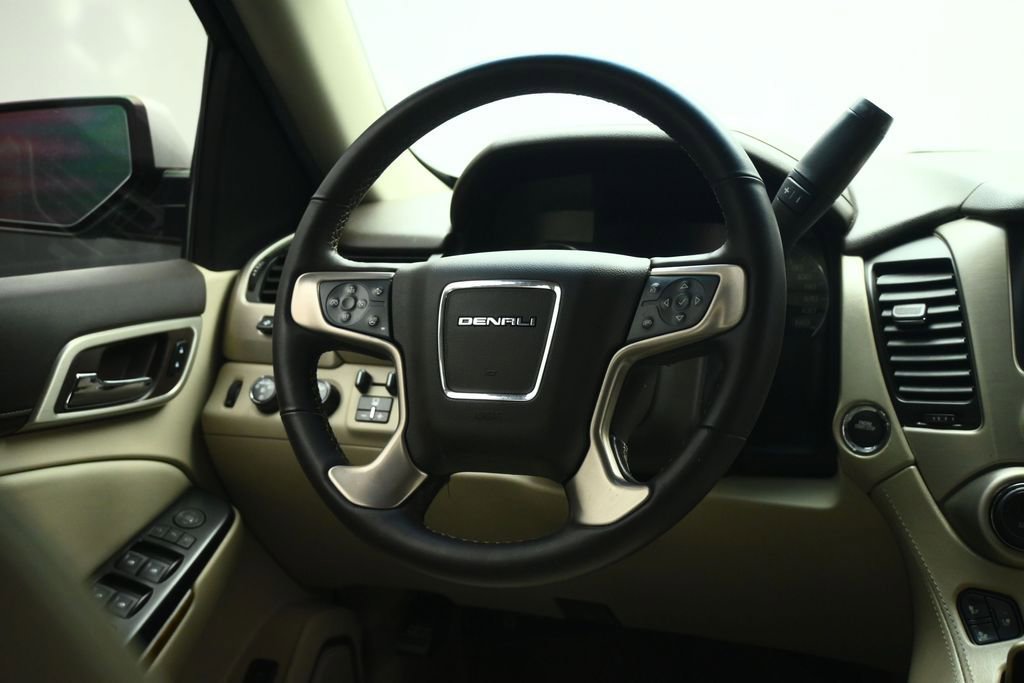 Used 2020 GMC Yukon Denali w/ Denali Ultimate Package AWD/4WD image 41