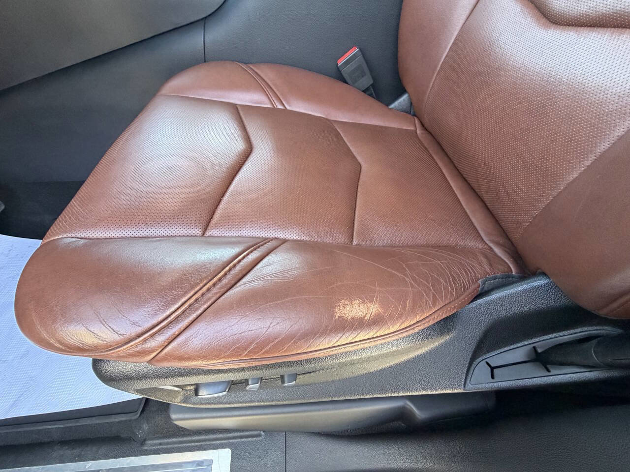 Used 2019 Cadillac Escalade ESV Luxury image 16
