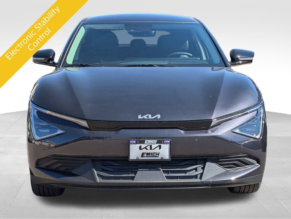 Certified 2025 Kia EV6 Light AWD/4WD image 9