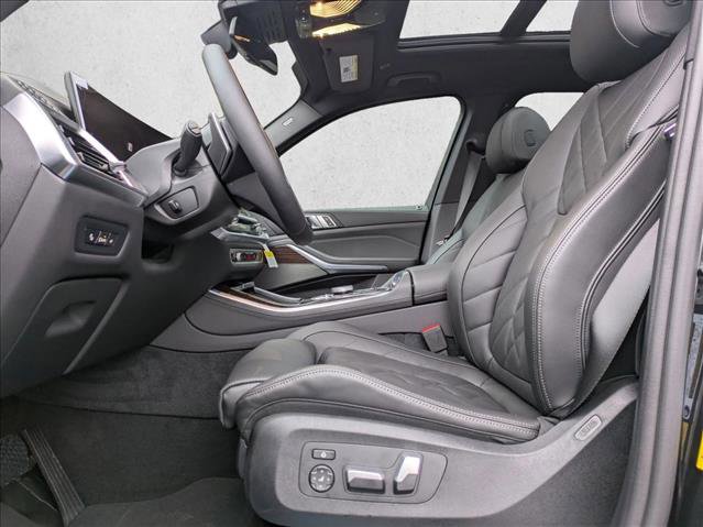 New 2026 BMW X5 xDrive50e w/ Premium Package image 4