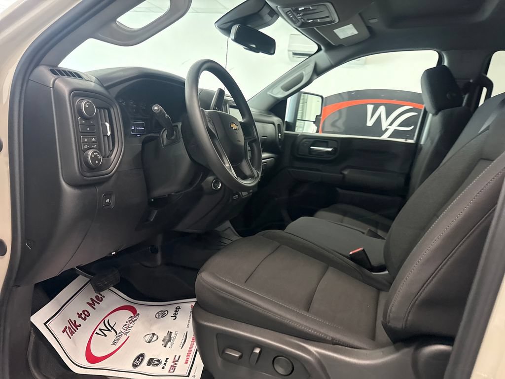 New 2026 Chevrolet Silverado 2500 Custom w/ Custom Value Package AWD/4WD image 9