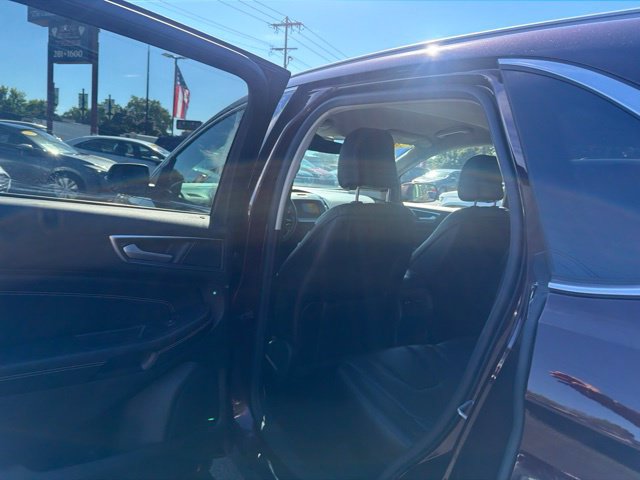 Used 2020 Ford Edge Titanium AWD/4WD image 20