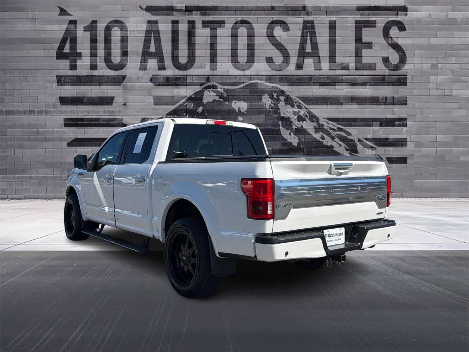 Used 2018 Ford F150 Limited AWD/4WD image 8