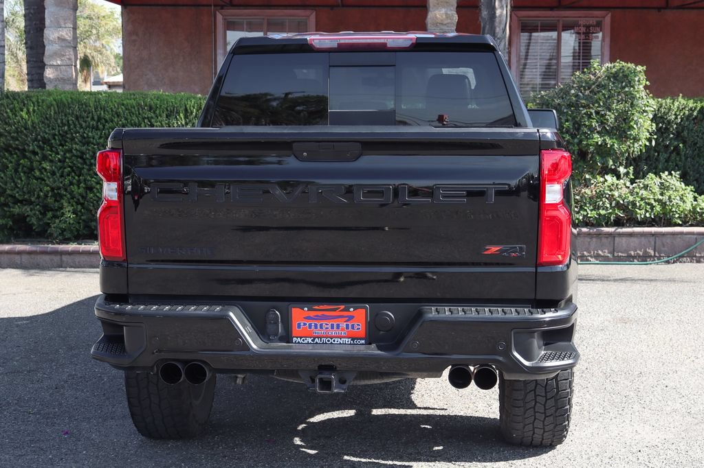 Used 2021 Chevrolet Silverado 1500 LT Trail Boss w/ Convenience Package II AWD/4WD image 7