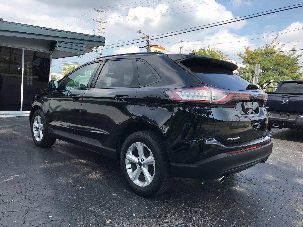 Used 2017 Ford Edge SE AWD/4WD image 5