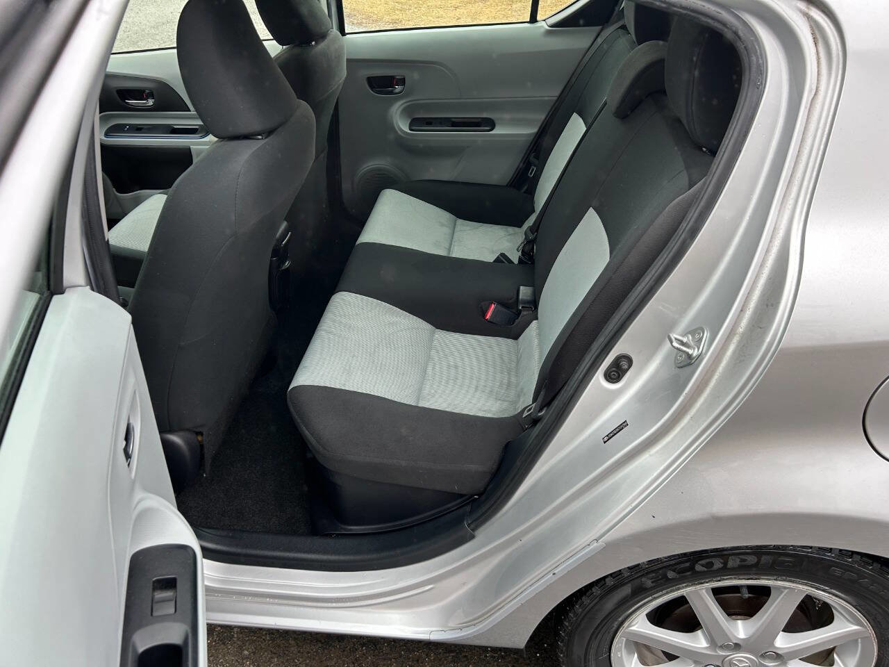 Used 2012 Toyota Prius C Three image 13