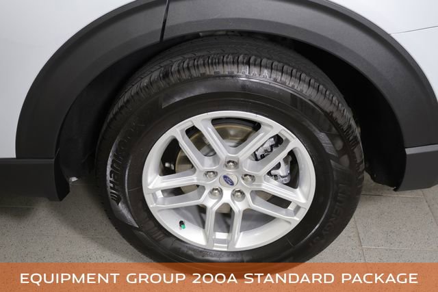 Used 2025 Ford Explorer Active RWD image 12
