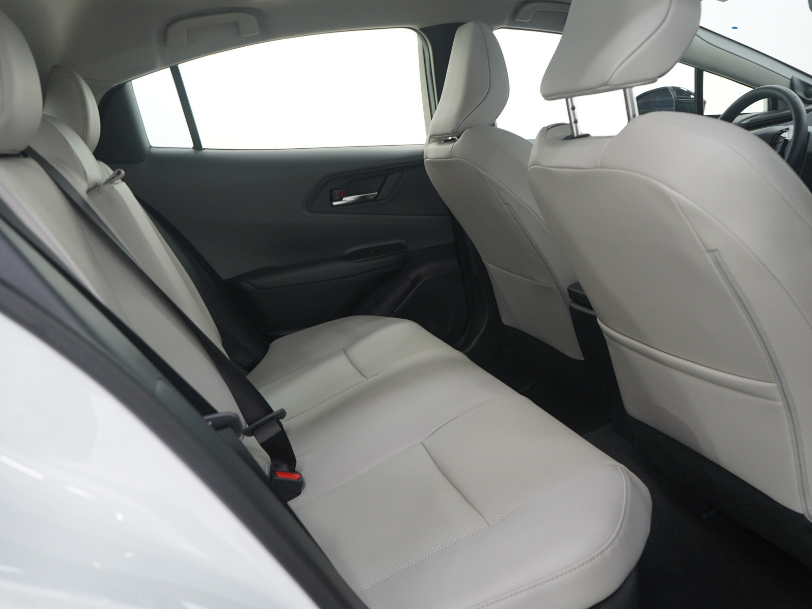 Used 2025 Toyota Prius Limited image 14