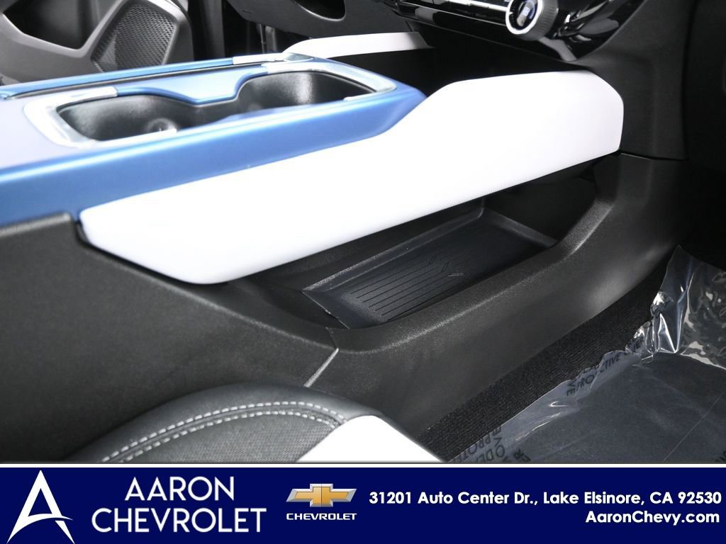 New 2025 Chevrolet Equinox EV LT w/ Convenience Package image 28