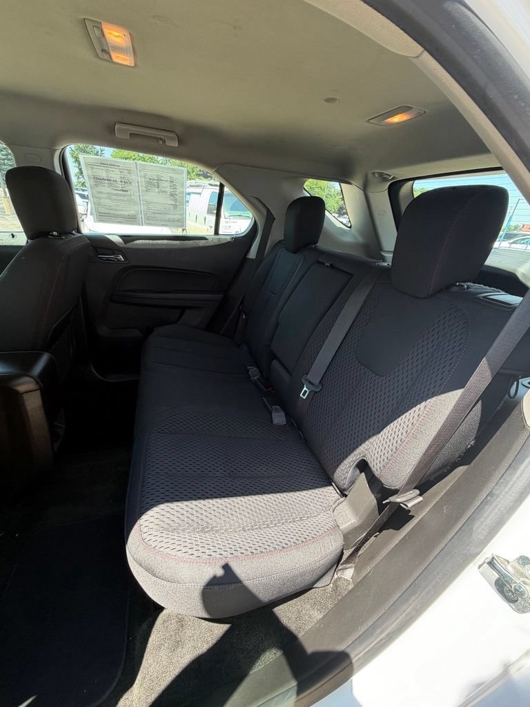 Used 2015 Chevrolet Equinox LS FWD image 11