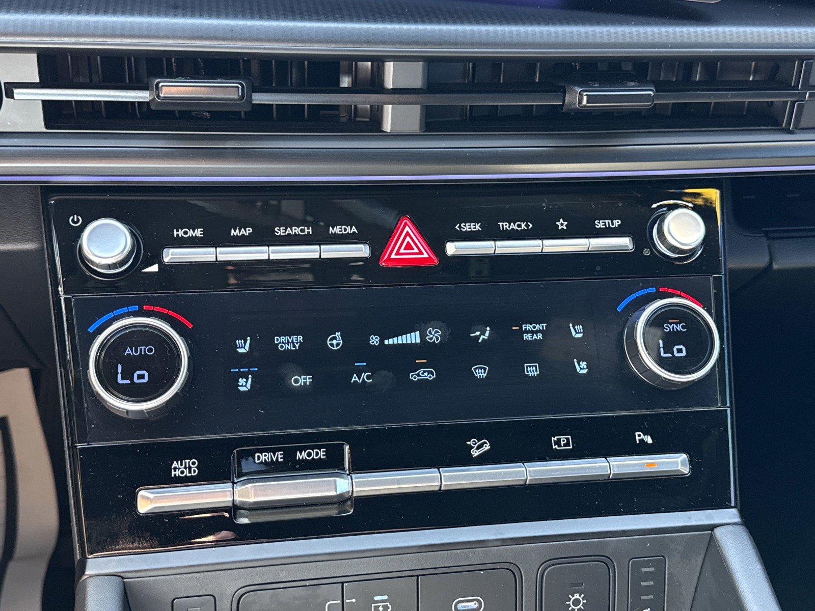 Used 2025 Hyundai Santa Fe Calligraphy image 36