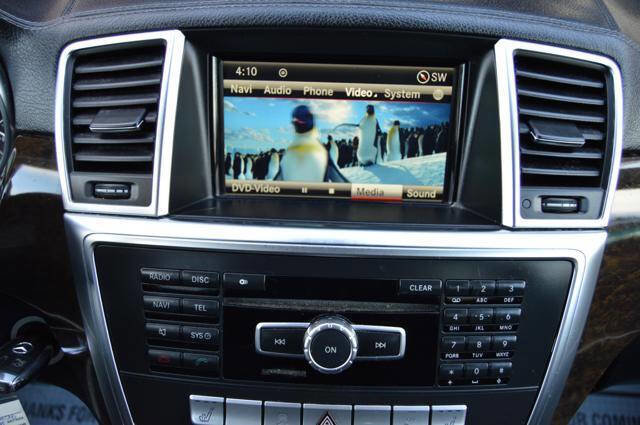 Used 2014 Mercedes-Benz GL 450 GL 450 4MATIC AWD 4dr SUV image 24