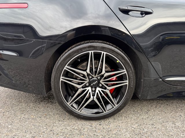 Used 2022 Kia Stinger GT2 AWD/4WD image 27