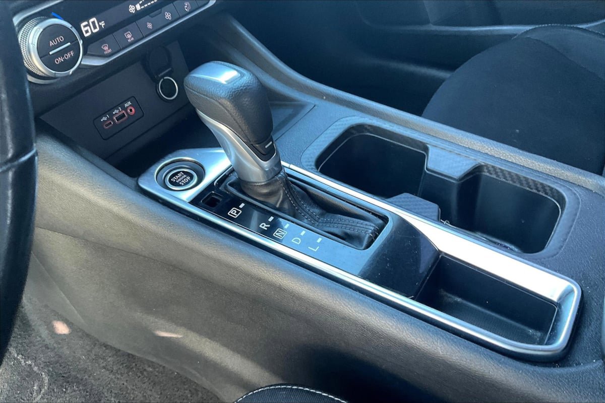 Used 2020 Nissan Sentra SV FWD image 15