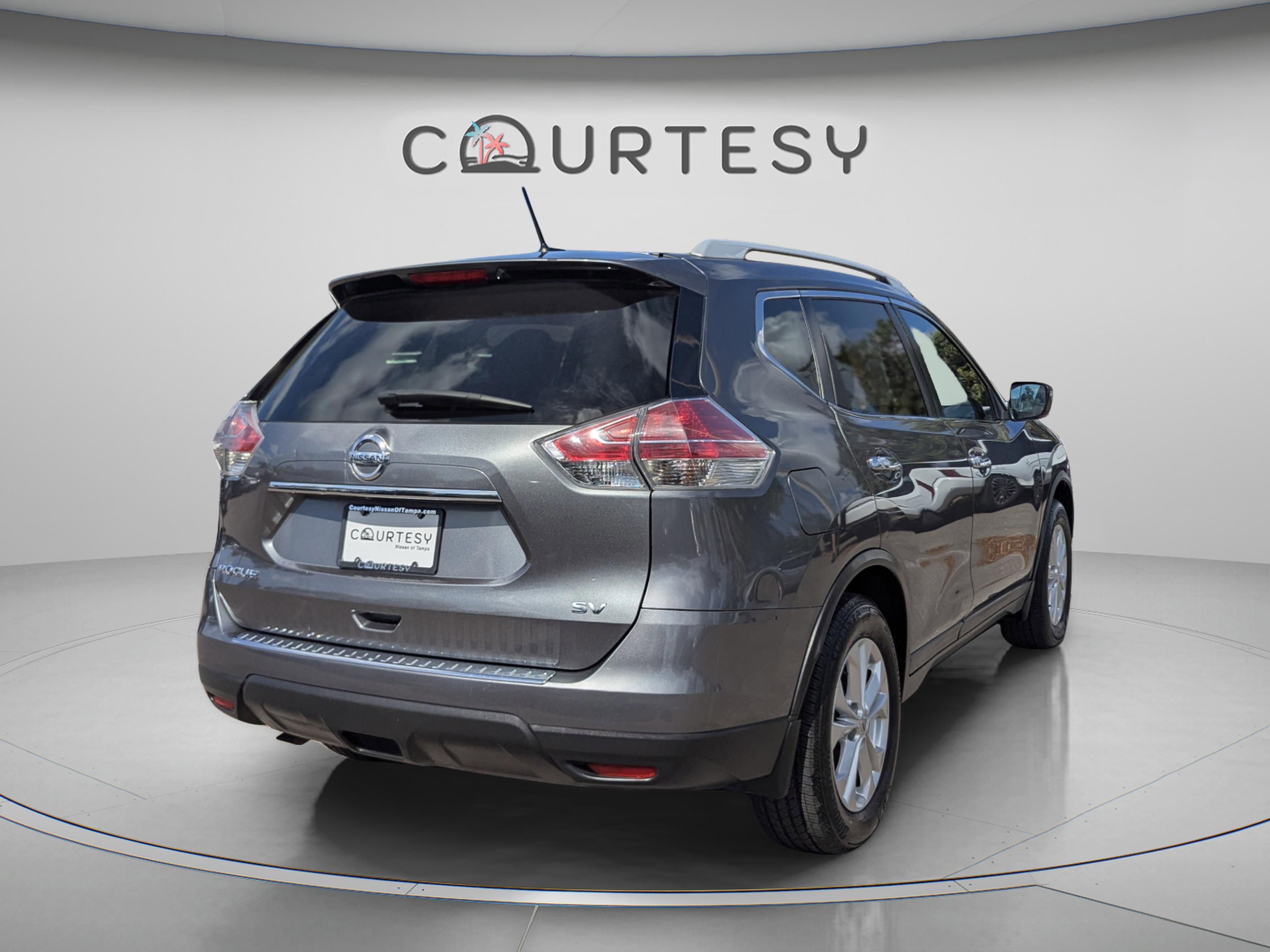 Used 2016 Nissan Rogue SV w/ SV Family Package image 7