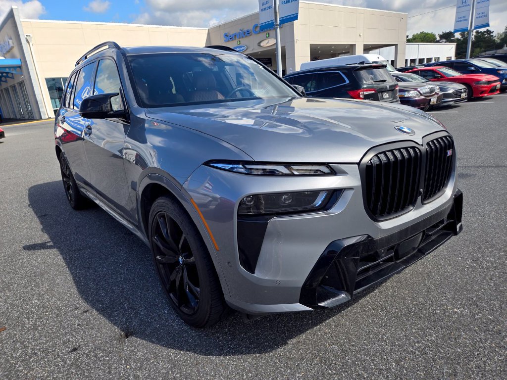 Used 2026 BMW X7 M60i AWD/4WD image 3