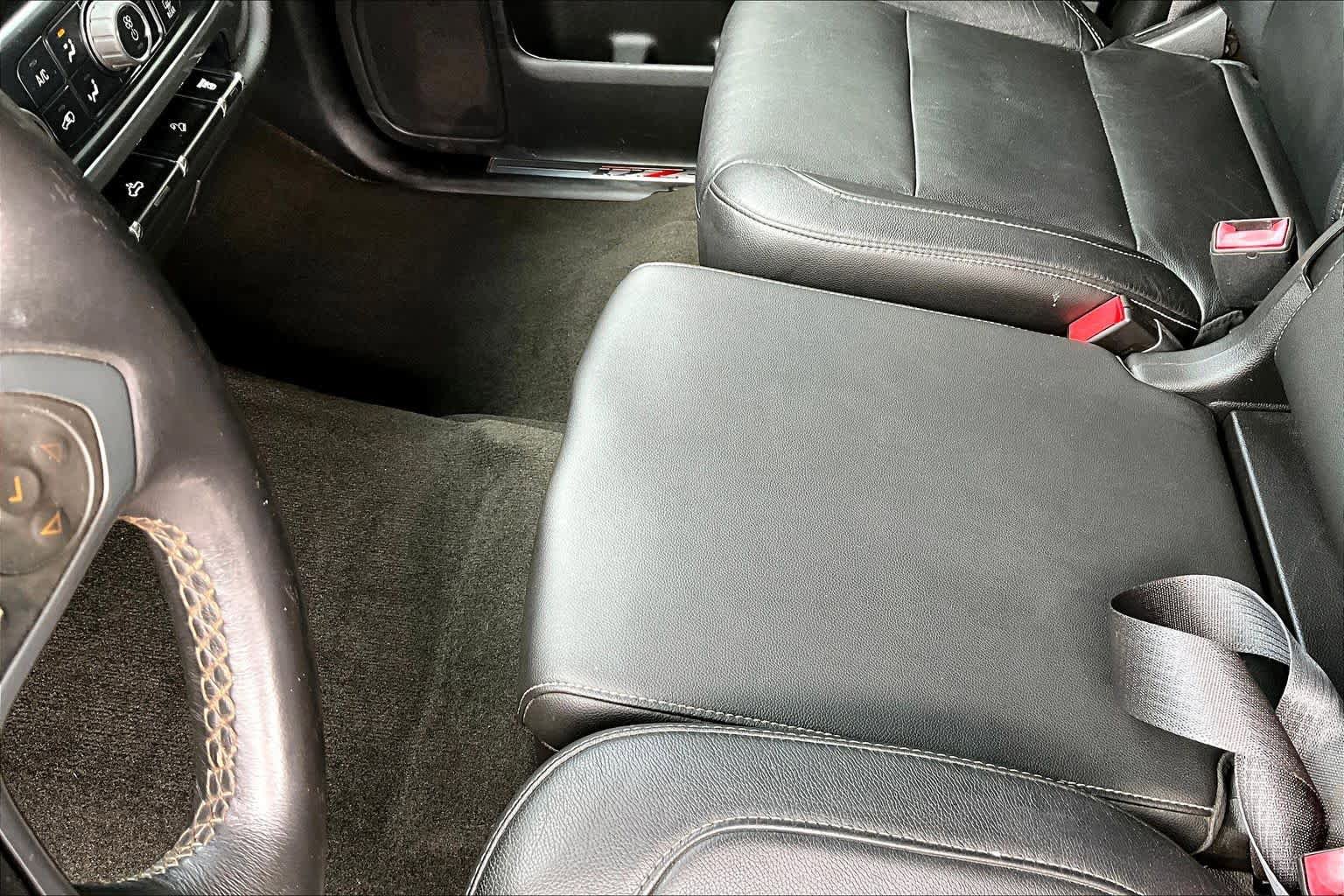 Used 2015 Chevrolet Silverado 2500 LT w/ LT Convenience Package AWD/4WD image 16