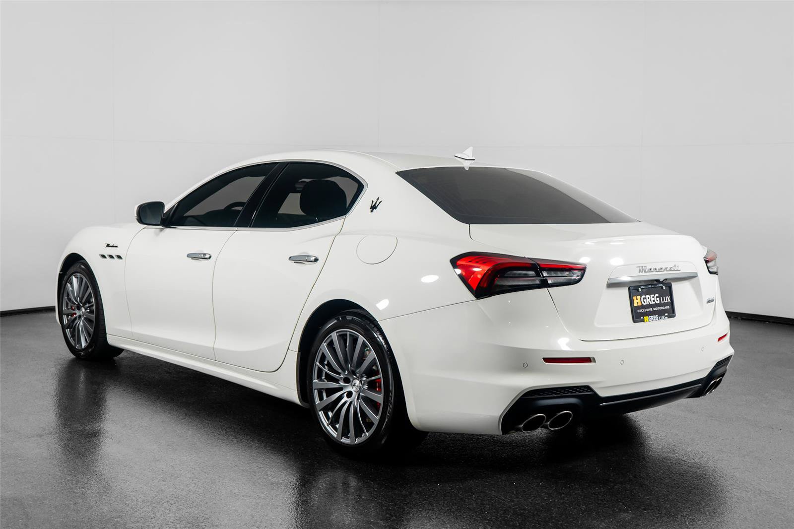Used 2023 Maserati Ghibli Modena RWD image 14