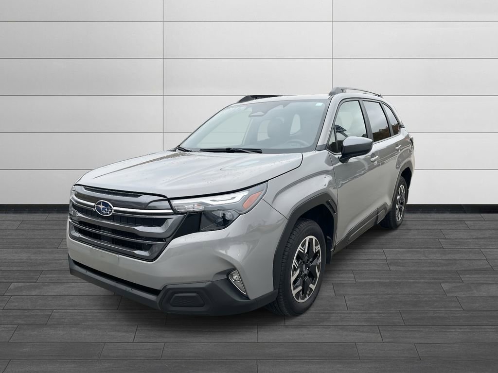 Used 2025 Subaru Forester Premium w/ Convenience Package #2 image 7