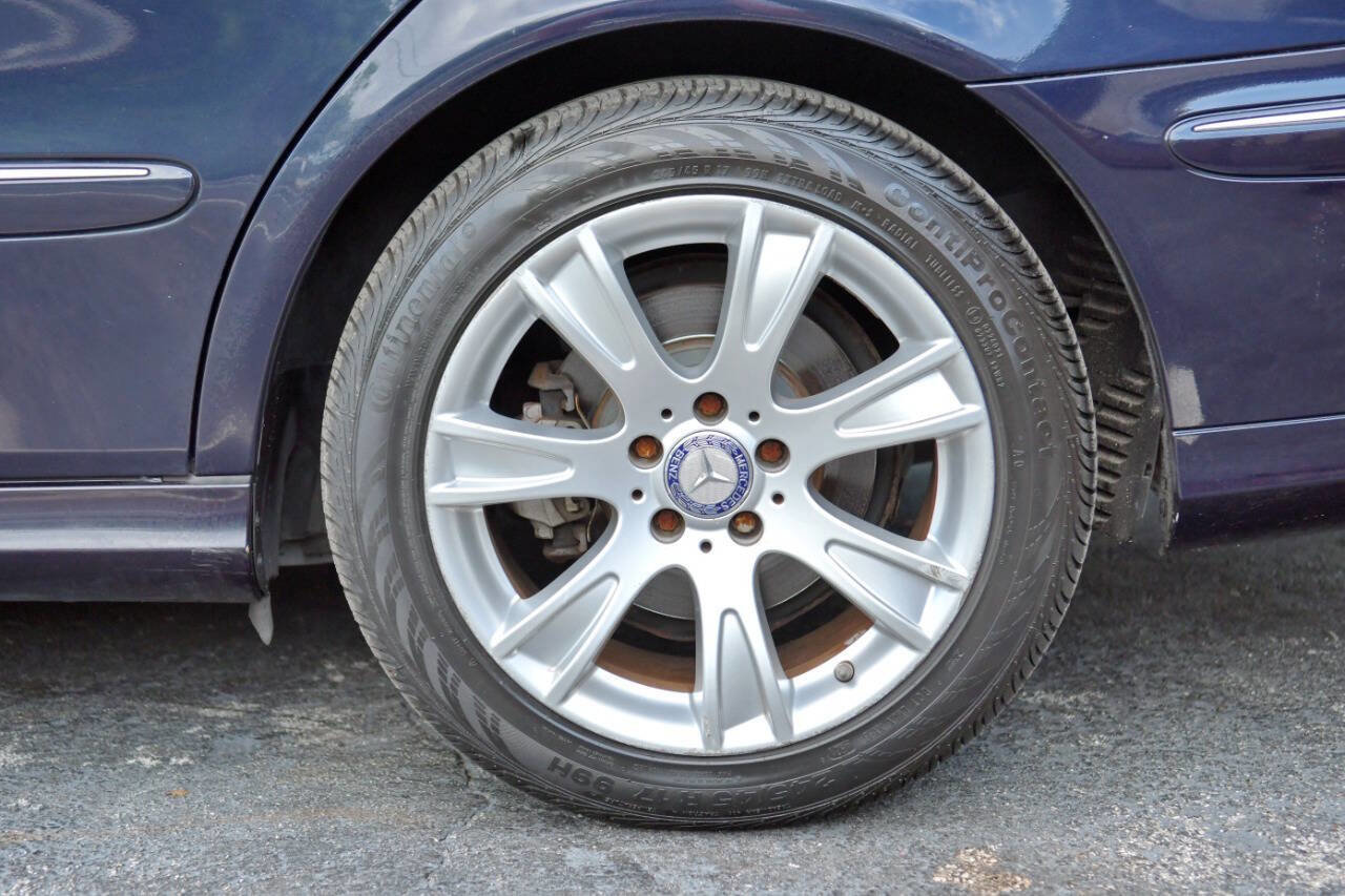 Used 2009 Mercedes-Benz E 350 4MATIC Wagon image 11