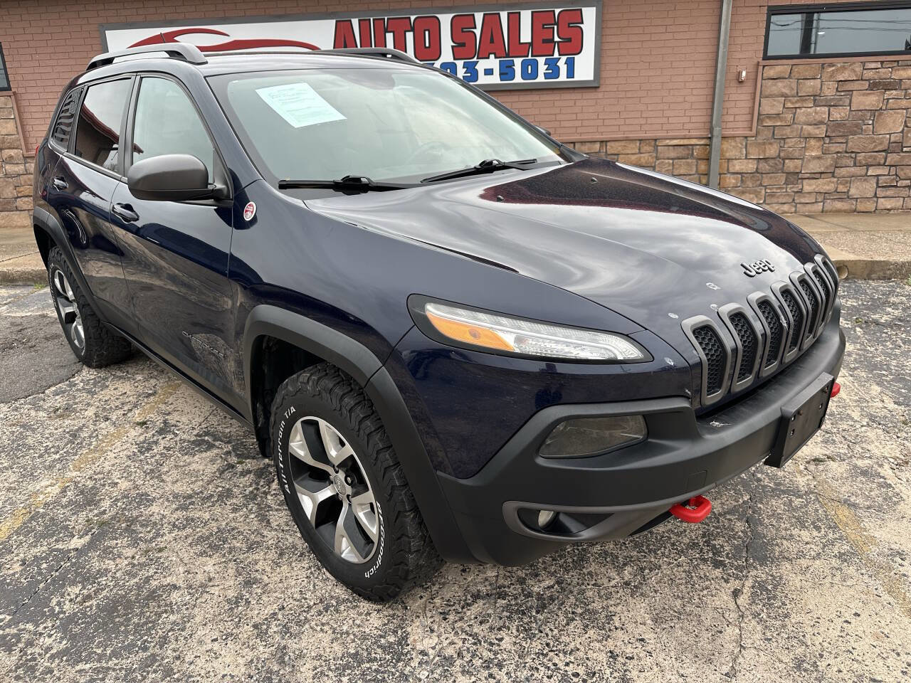 Used 2014 Jeep Cherokee Trailhawk w/ Leather Interior Group image 3
