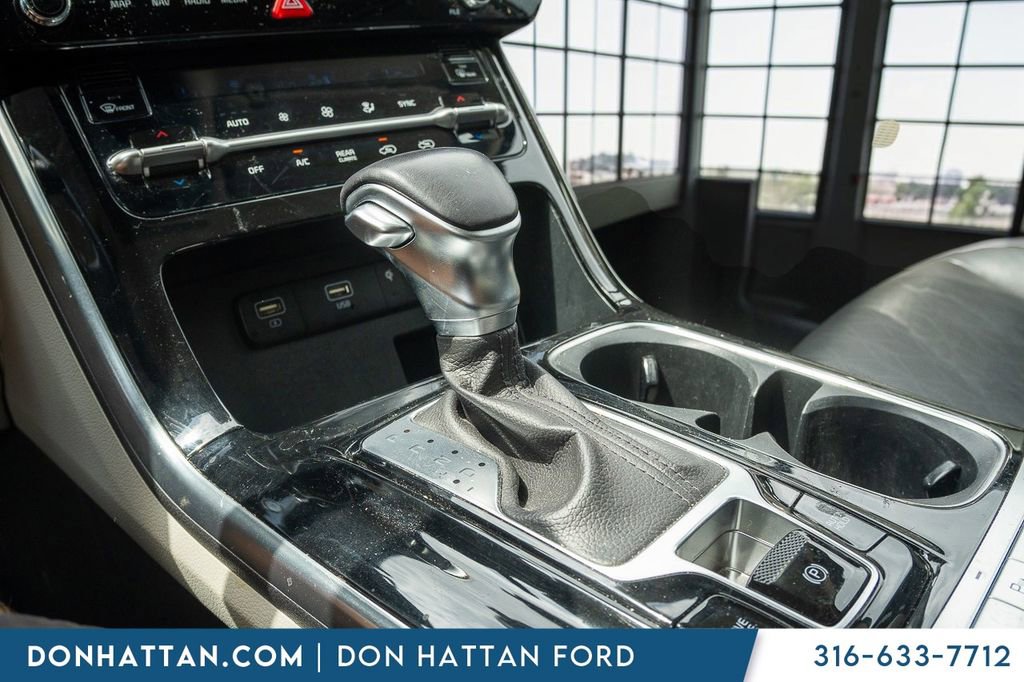 Used 2022 Kia Carnival SX FWD image 11