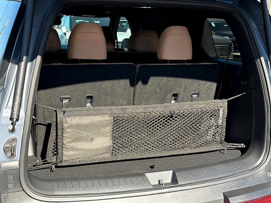 Used 2025 Hyundai Santa Fe Limited image 25