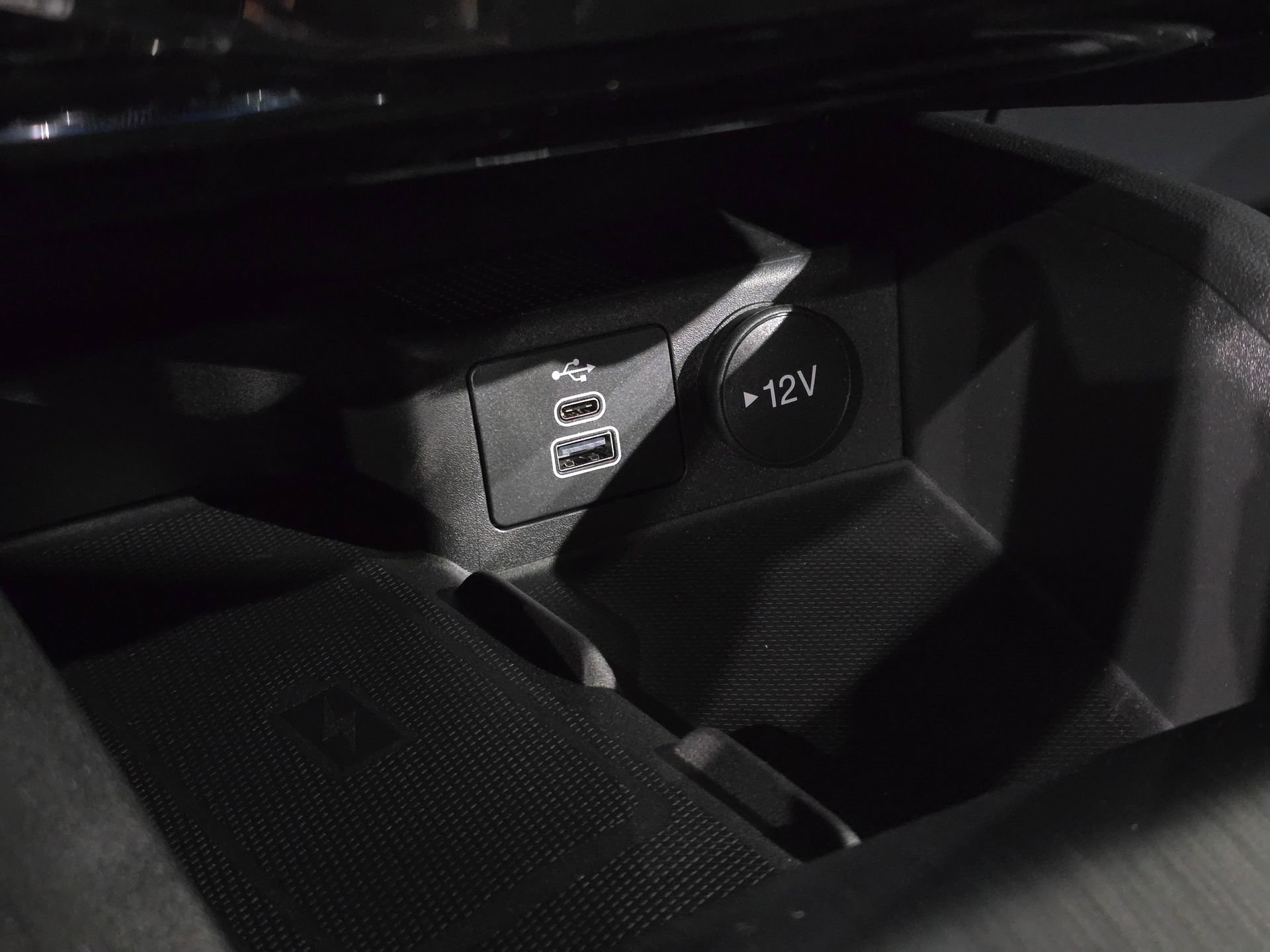 New 2026 Ford Escape Platinum w/ Equipment Group 601A image 27