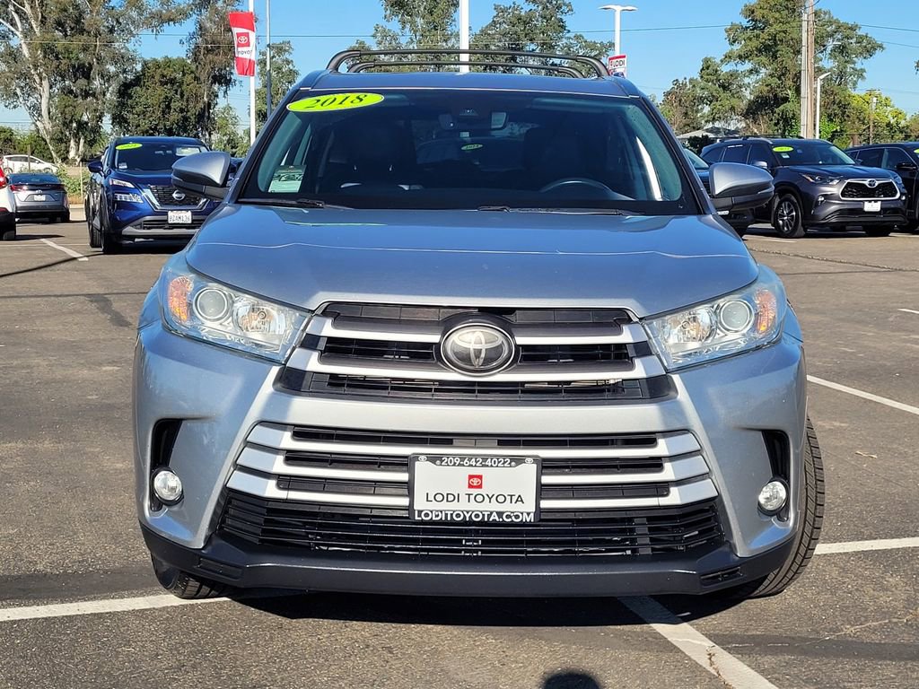 Used 2018 Toyota Highlander XLE image 2