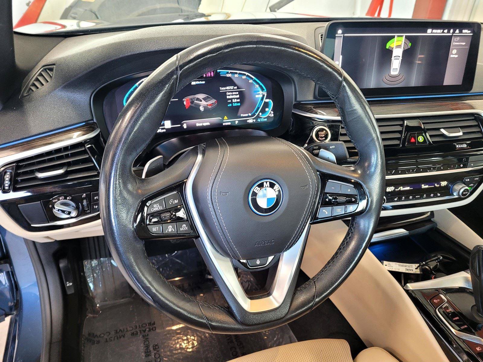 Certified 2023 BMW 530e xDrive w/ Premium Package AWD/4WD image 13