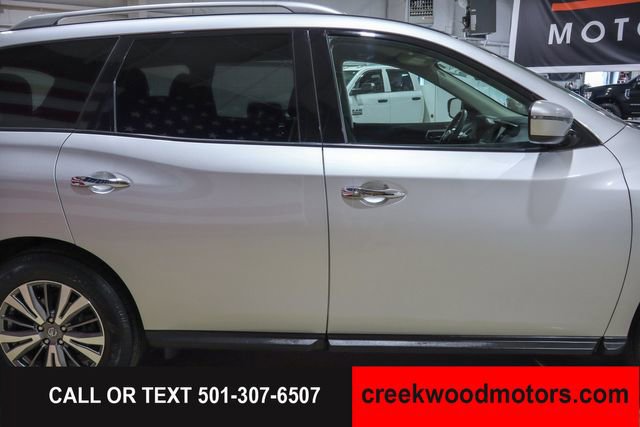 Used 2020 Nissan Pathfinder SV FWD image 21
