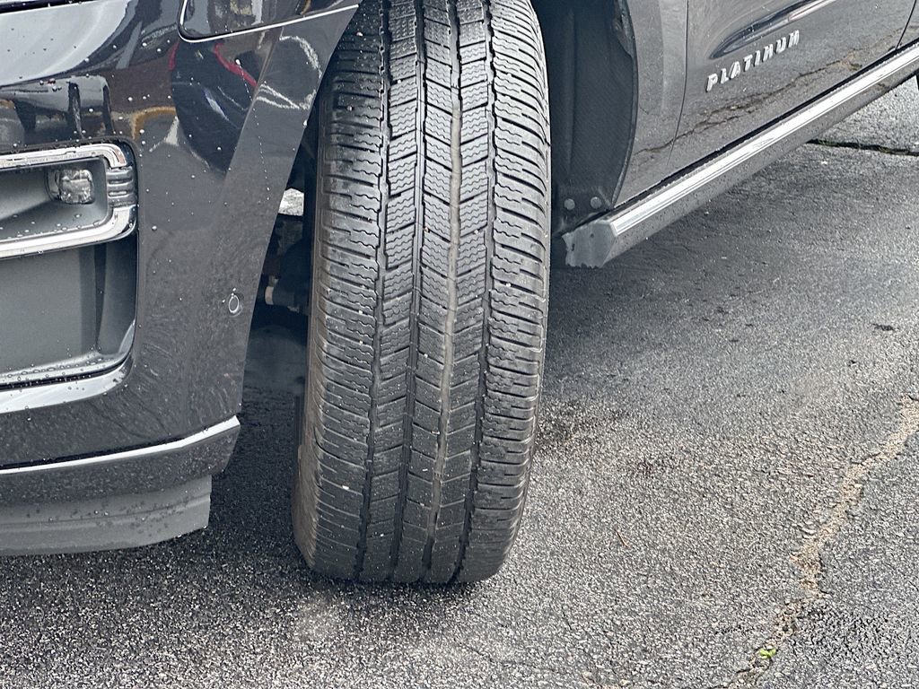 Used 2024 Ford Expedition Platinum image 25