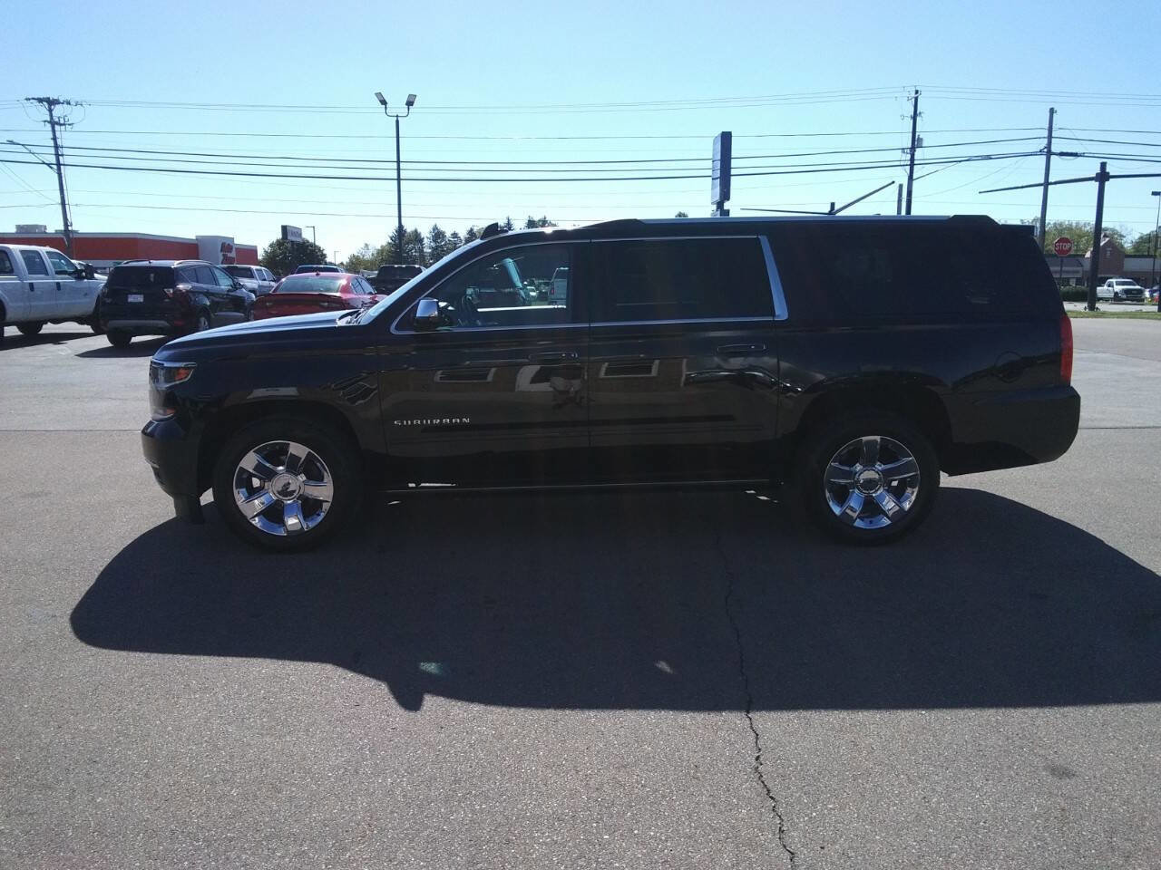 Used 2018 Chevrolet Suburban Premier image 12